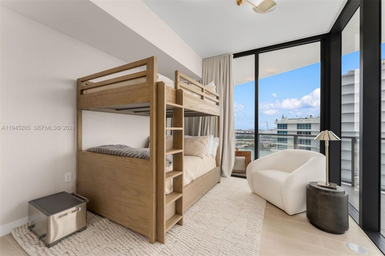 500 Alton Rd, Unit 2105, Miami Beach, FL 33139 Photo