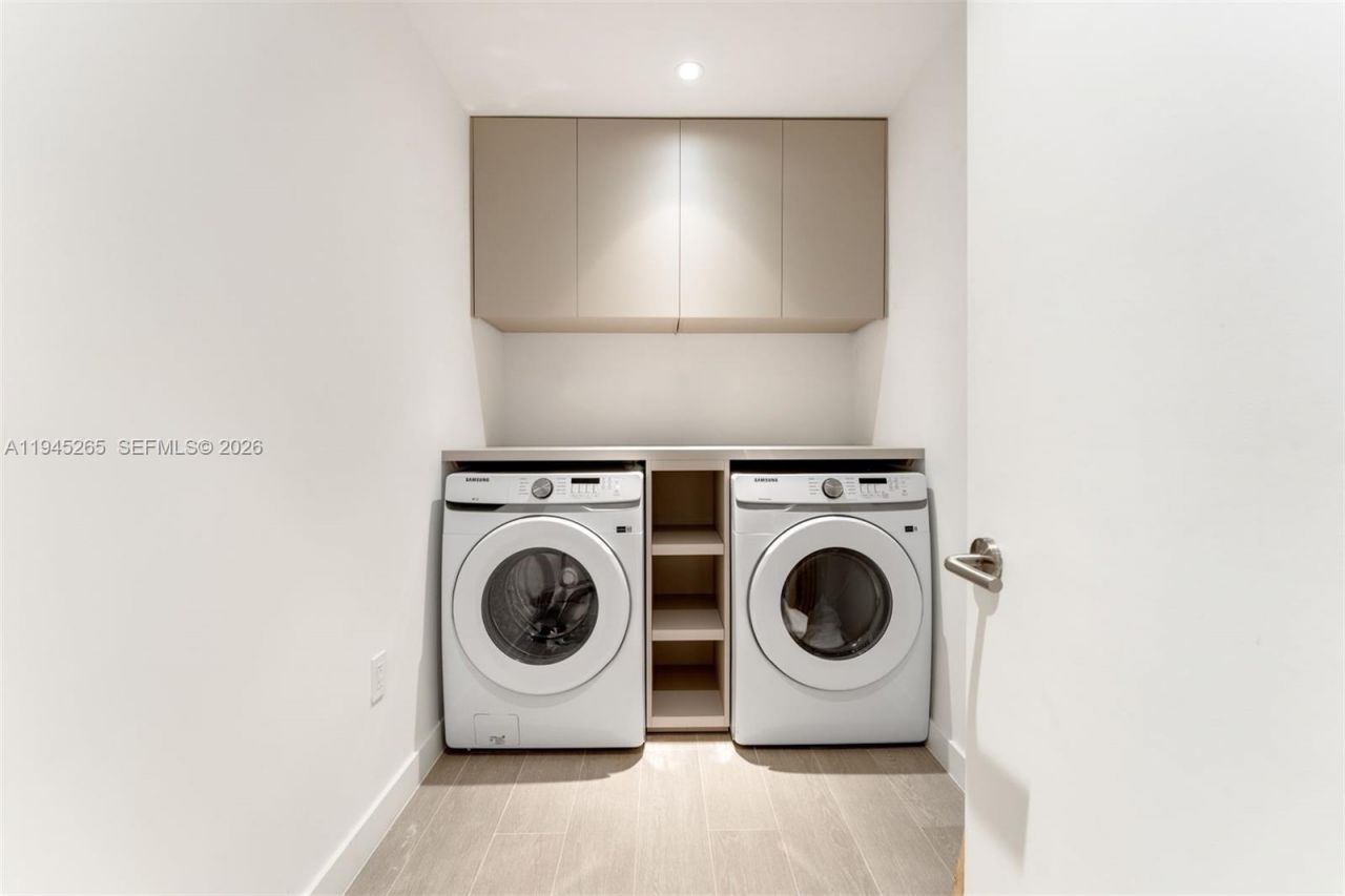 500 Alton Rd, Unit 2105, Miami Beach, FL 33139 Photo