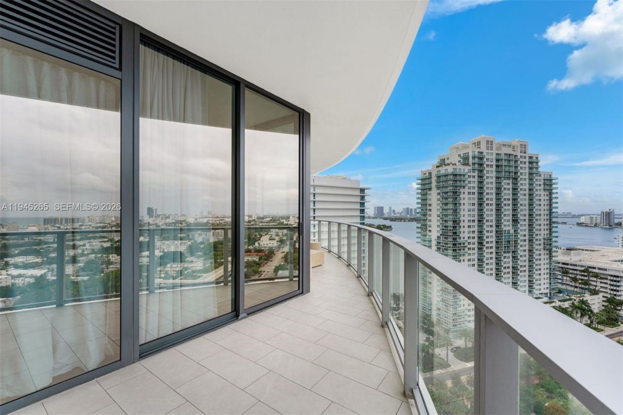 500 Alton Rd, Unit 2105, Miami Beach, FL 33139 Photo