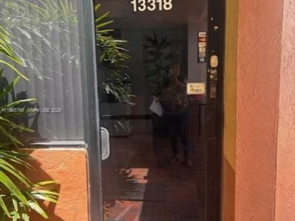 13318 SW 128th St , Miami, FL 33186