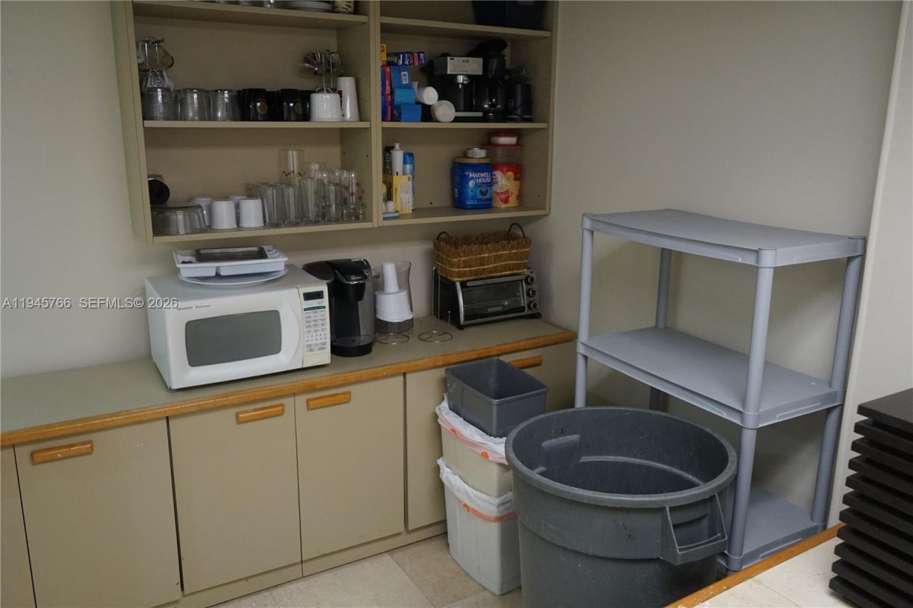 13318 SW 128th St , Miami, FL 33186 Photo