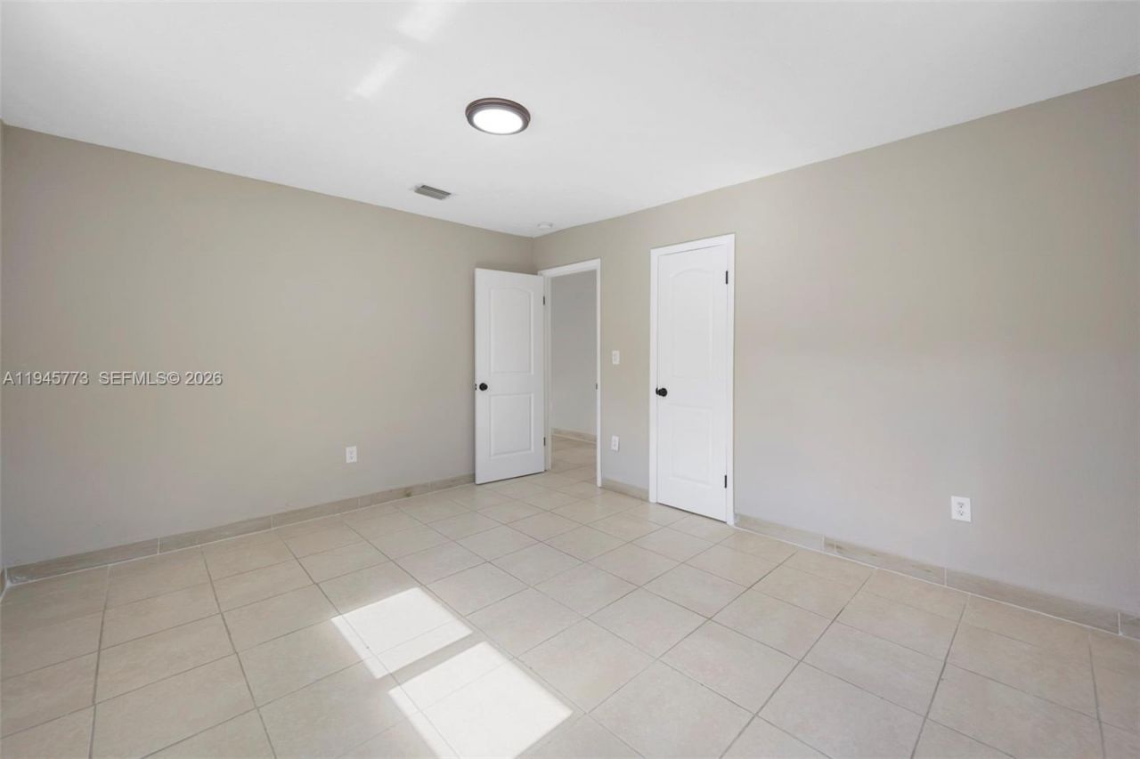 511 NW 93rd St, Unit 513, Miami Shores, FL 33150 Photo