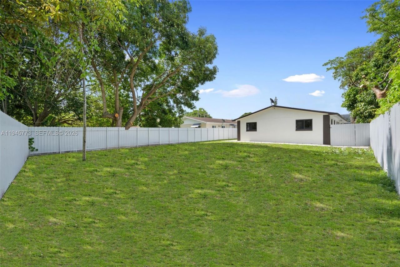 511 NW 93rd St, Unit 513, Miami Shores, FL 33150 Photo