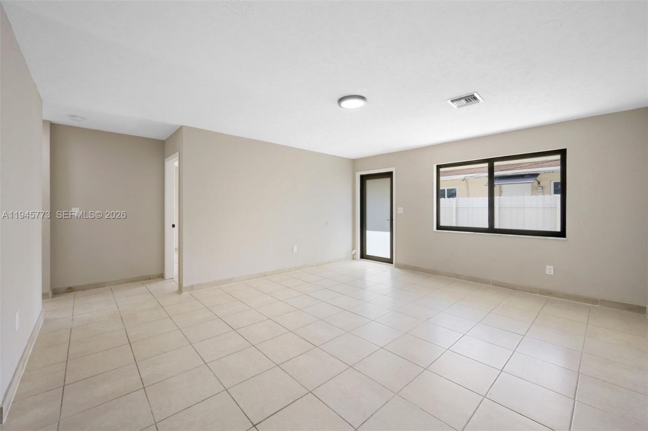 511 NW 93rd St, Unit 513, Miami Shores, FL 33150 Photo