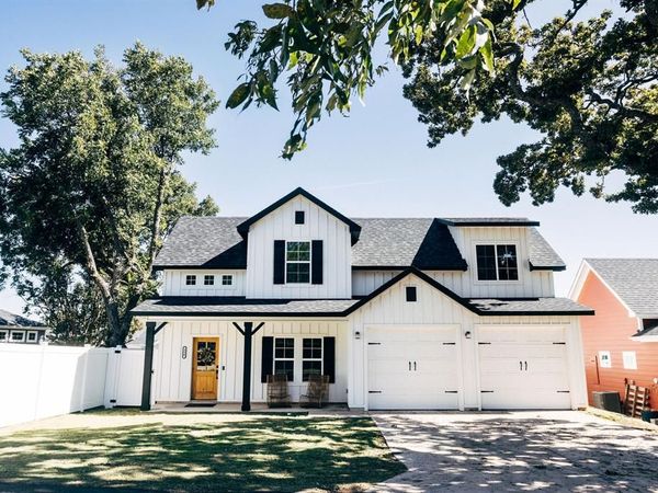 216 Wilson Street, Lake Dallas, TX 75065