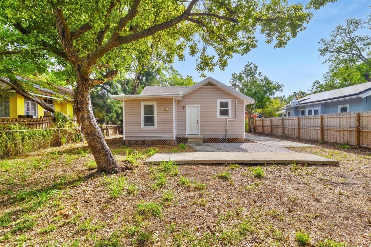 1735 Yale Street S, Saint Petersburg, FL 33712 Photo