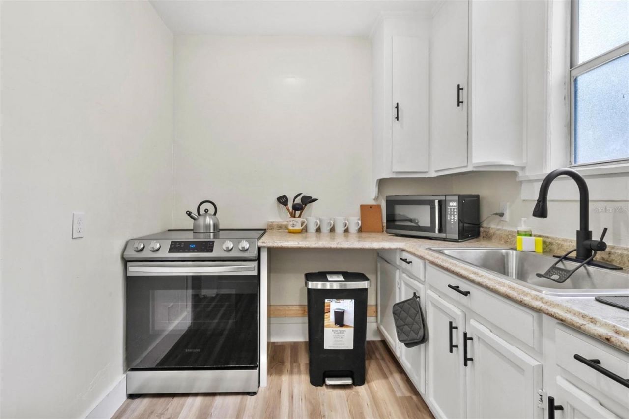 1735 Yale Street S, Saint Petersburg, FL 33712 Photo