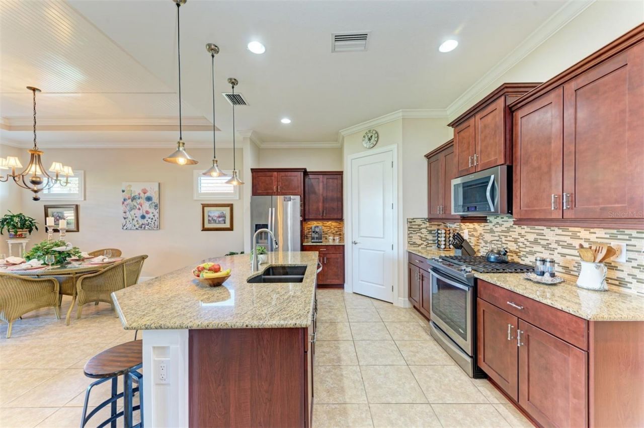 4610 Royal Dornoch Circle, Bradenton, FL 34211 Photo