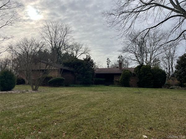 15 Wildwood Drive, Dix Hills, NY 11746