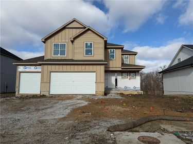 518 SW Valley Drive, Grain Valley, MO 64029