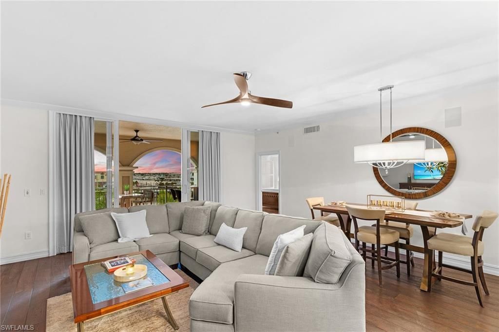 451 Bayfront Pl, Unit 5410, Naples, FL 34102 Photo