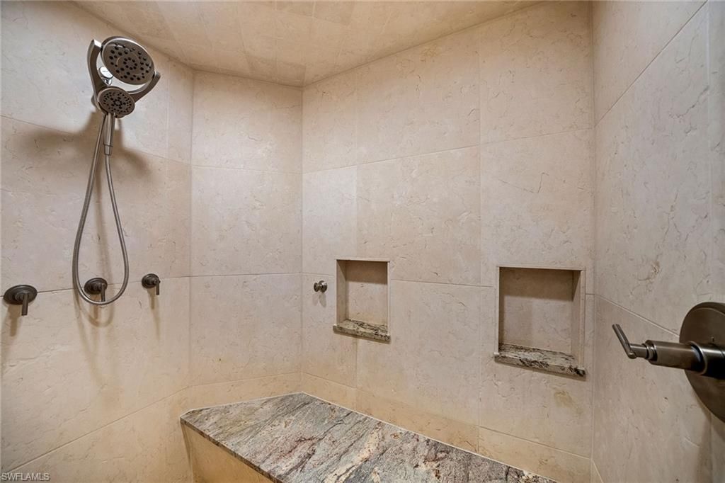 451 Bayfront Pl, Unit 5410, Naples, FL 34102 Photo