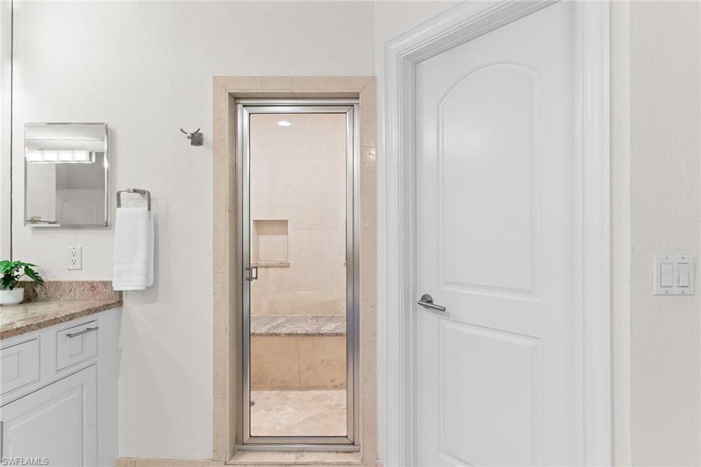 451 Bayfront Pl, Unit 5410, Naples, FL 34102 Photo