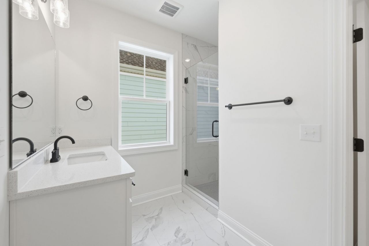 1310 Battery Park Dr. Photo 19