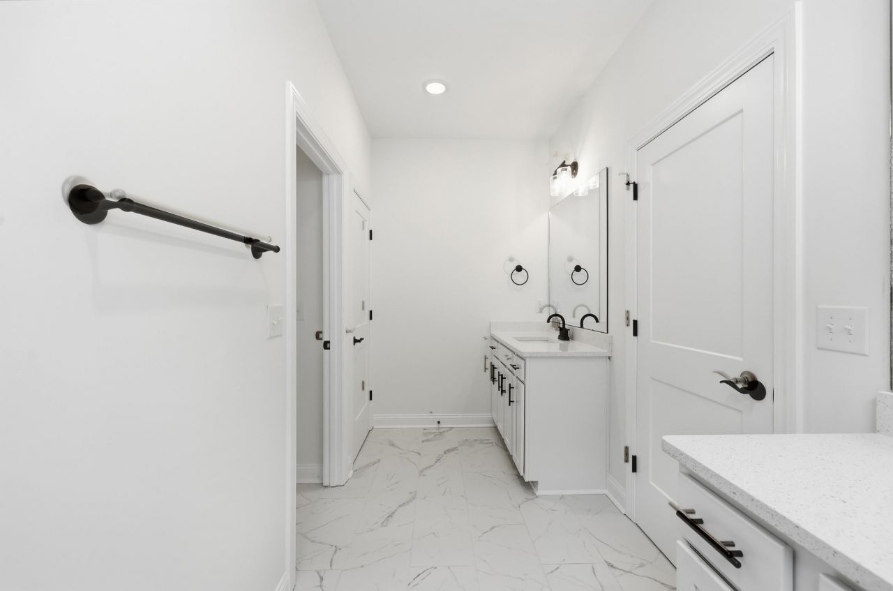 1310 Battery Park Dr. Photo 20