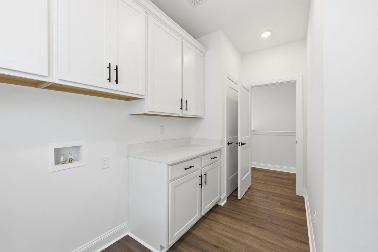 1310 Battery Park Dr. Photo 21