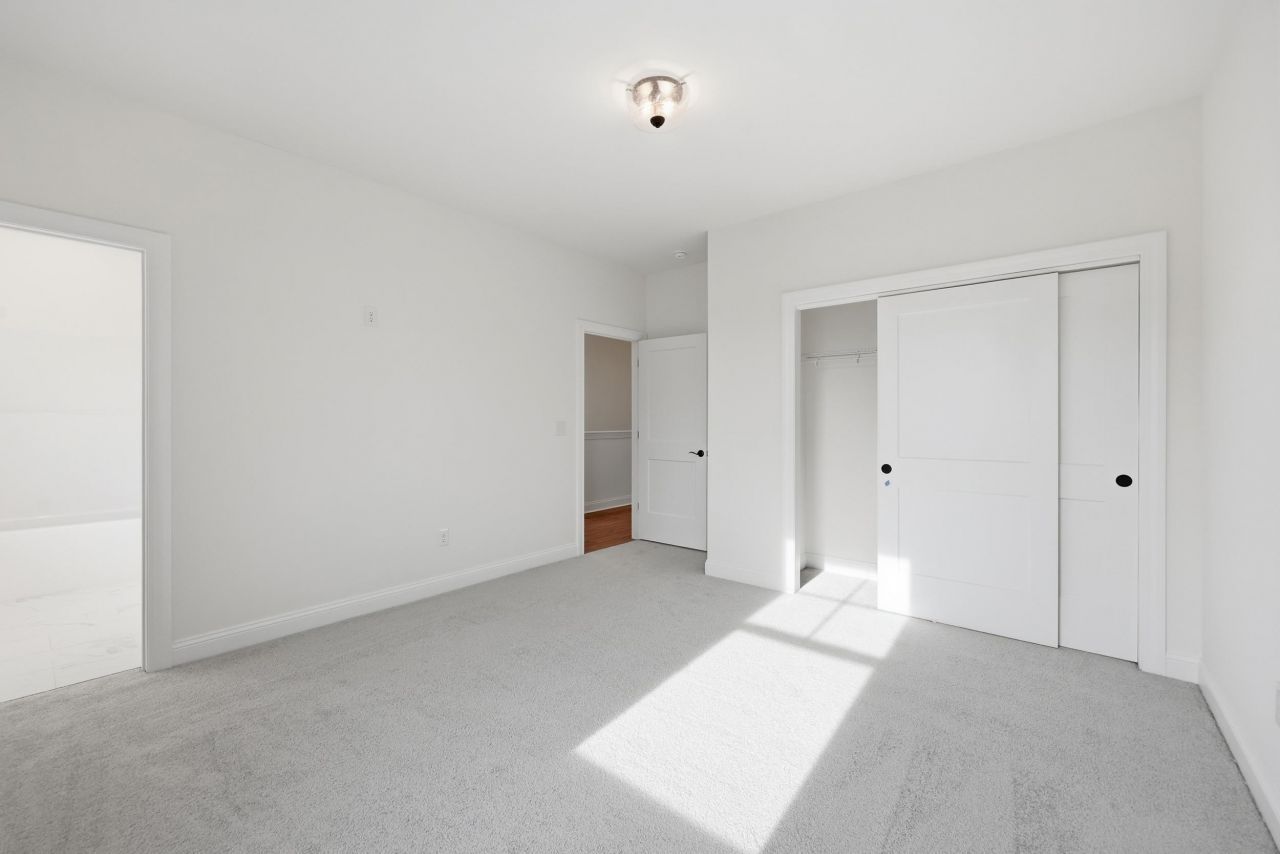 1310 Battery Park Dr. Photo 23