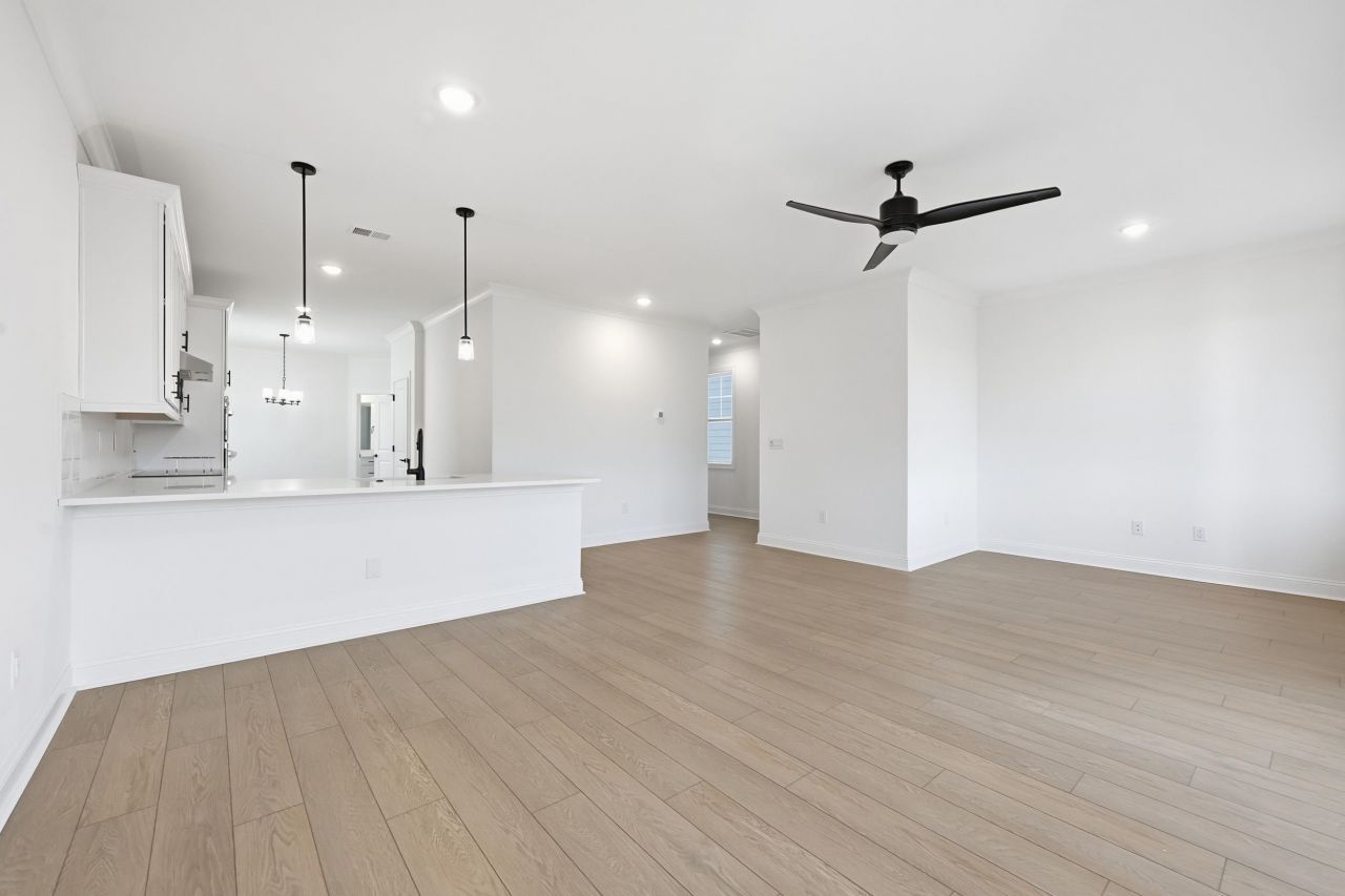 1105 Salt Windy Way Photo 11