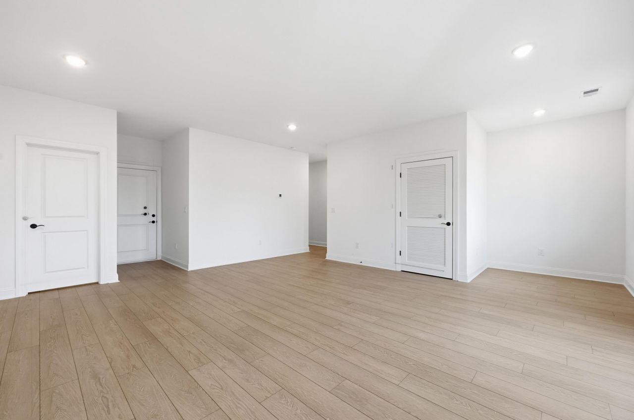 1105 Salt Windy Way Photo 9