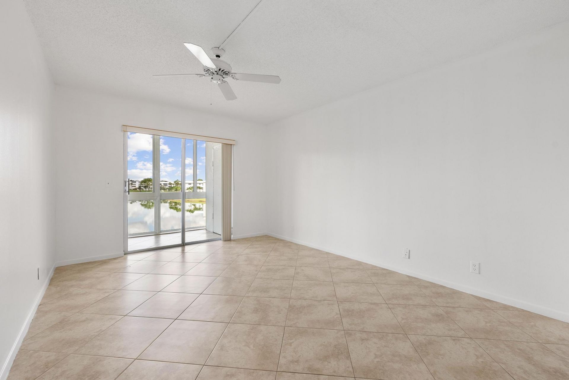 306 Wellington E, West Palm Beach, FL 33417 Photo