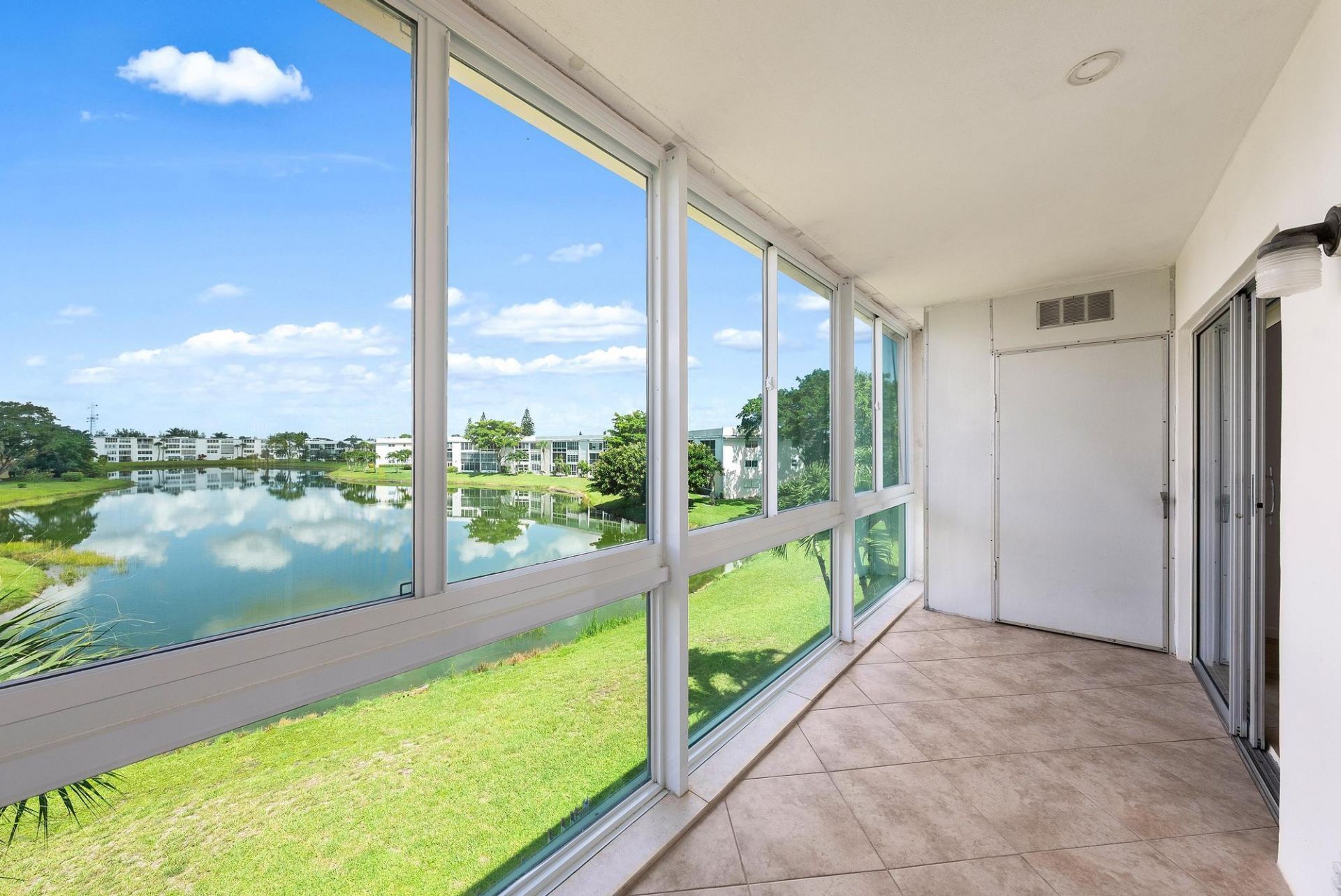 306 Wellington E, West Palm Beach, FL 33417 Photo