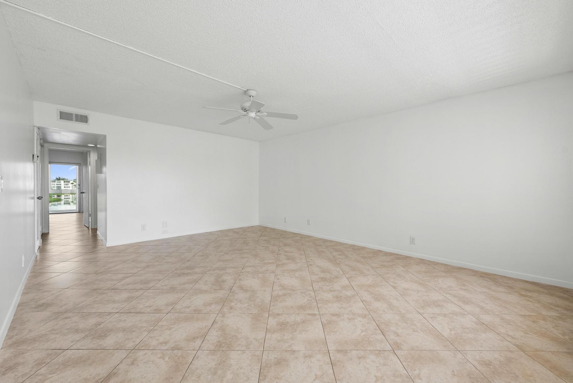306 Wellington E, West Palm Beach, FL 33417 Photo