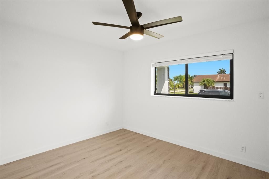 48 SE 7th Street, Hollywood, FL 33004 Photo