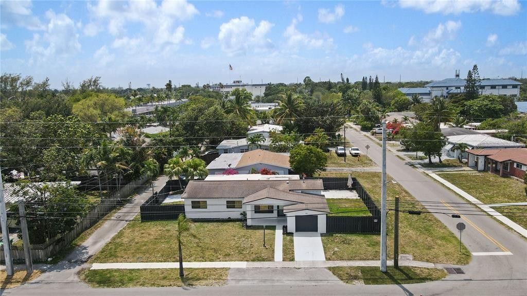 48 SE 7th Street, Hollywood, FL 33004 Photo