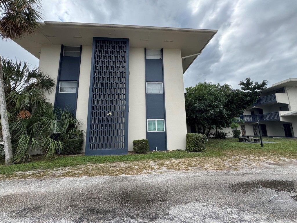 1150 E Sample Road, Unit 101, Pompano Beach, FL 33064 Photo