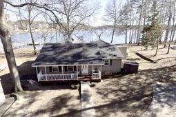 387 Dutchman Lane  photo 4