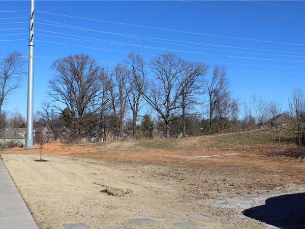 W Financial Parkway , Rogers, AR 72758