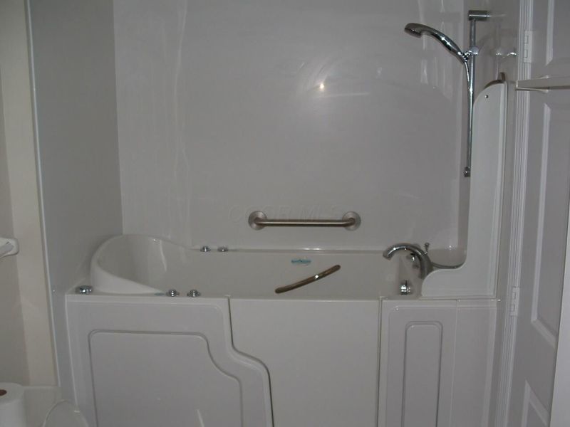 105 Maple Leaf Drive, Johnstown, OH 43031 Photo 23