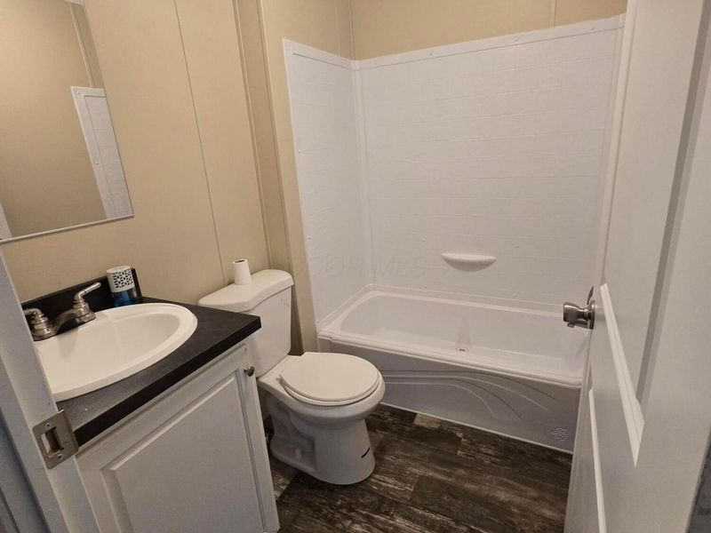 2445 Columbus-Lancaster Road NW, Unit 409, Lancaster, OH 43130 Photo 12