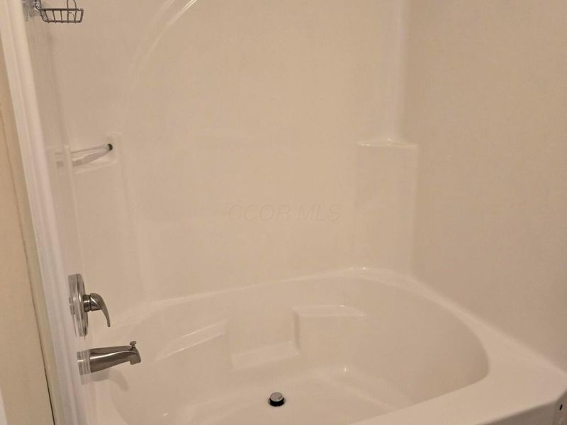 2445 Columbus-Lancaster Road NW, Unit 409, Lancaster, OH 43130 Photo 7