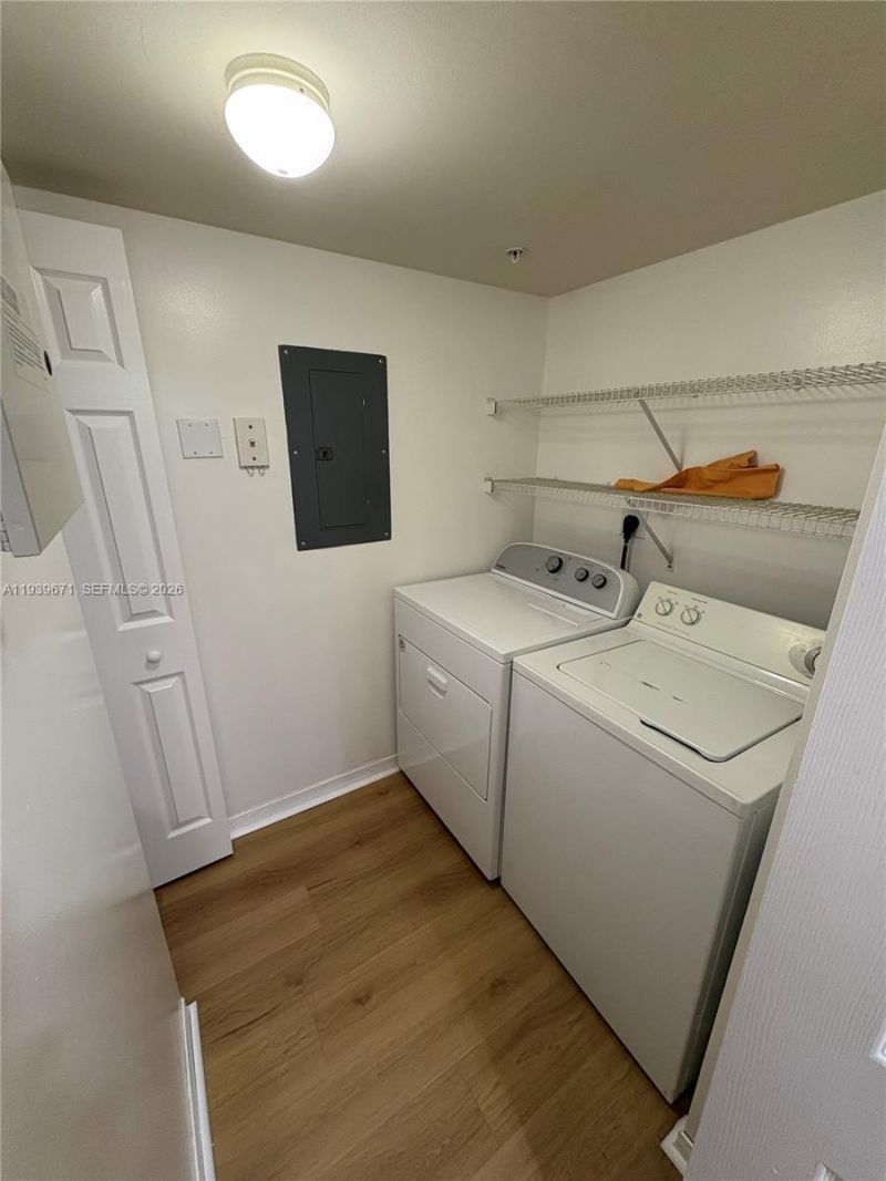 11133 SW 8th St, Unit 201, Pembroke Pines, FL 33025 Photo