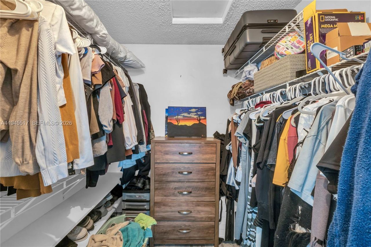 8202 NW 100th Dr, Tamarac, FL 33321 Photo