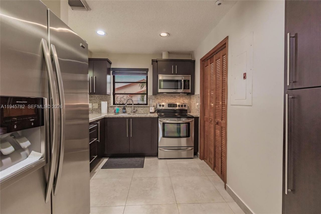 13401 SW 30th St, Miami, FL 33175 Photo