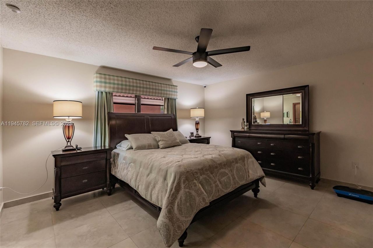 13401 SW 30th St, Miami, FL 33175 Photo