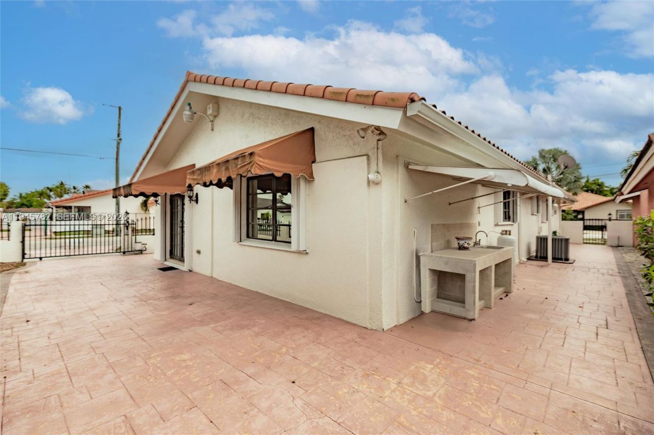 13401 SW 30th St, Miami, FL 33175 Photo