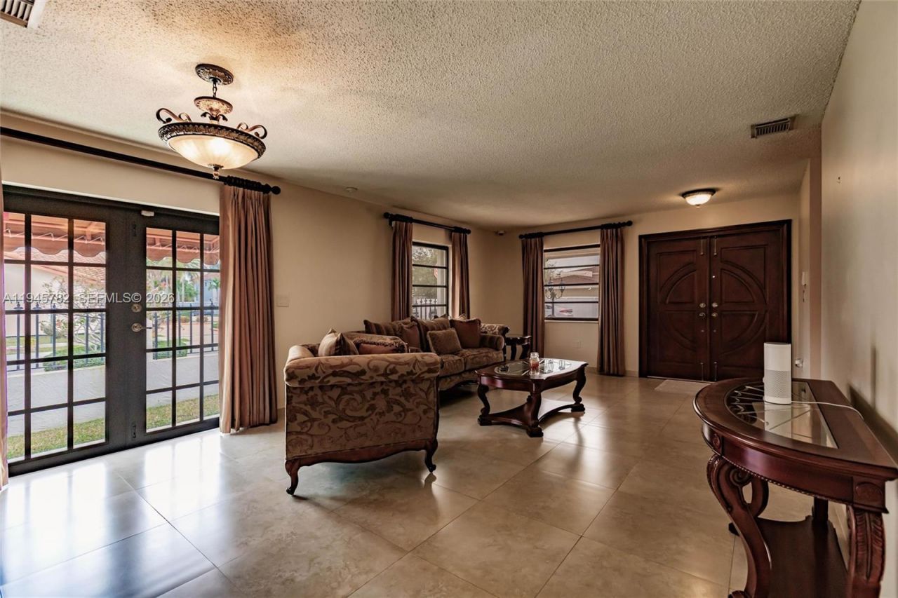 13401 SW 30th St, Miami, FL 33175 Photo