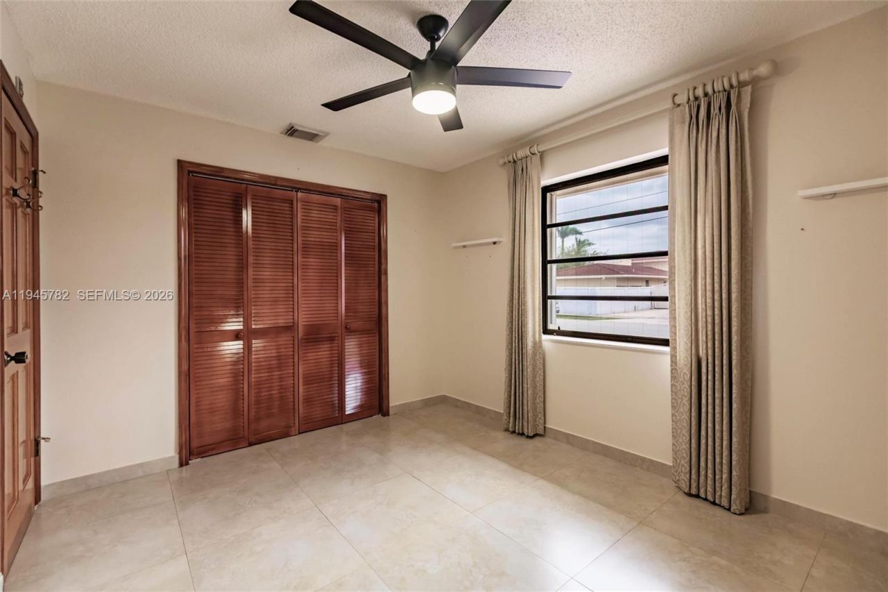 13401 SW 30th St, Miami, FL 33175 Photo