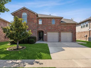 9121 Liberty Crossing Drive, Fort Worth, TX 76131