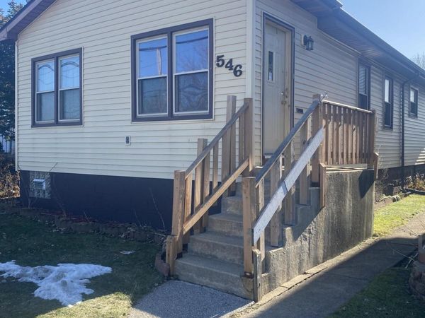 546 Gostlin Street, Hammond, IN 46327