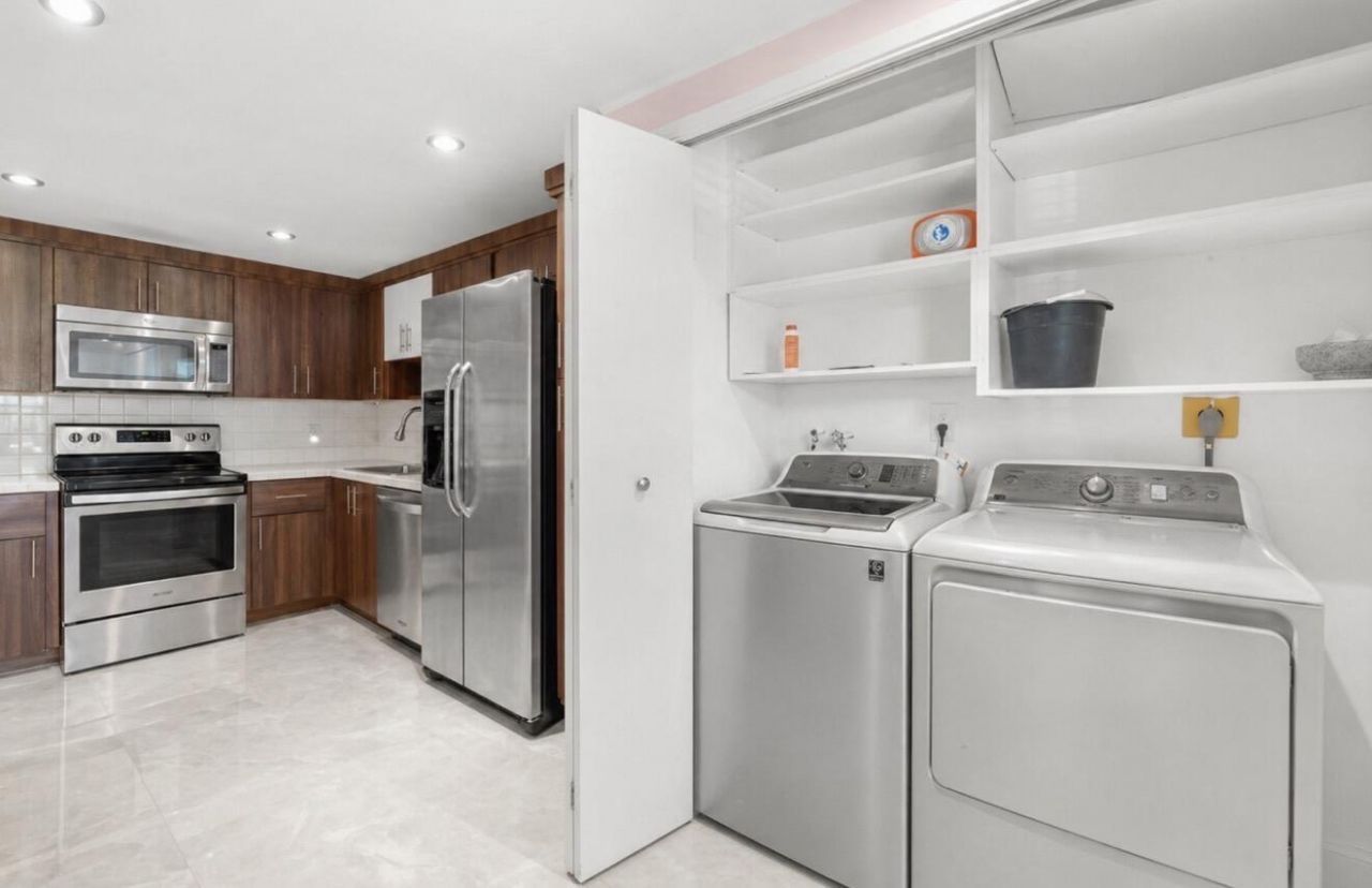 500 Oaks Lane, Unit 110, Pompano Beach, FL 33069 Photo