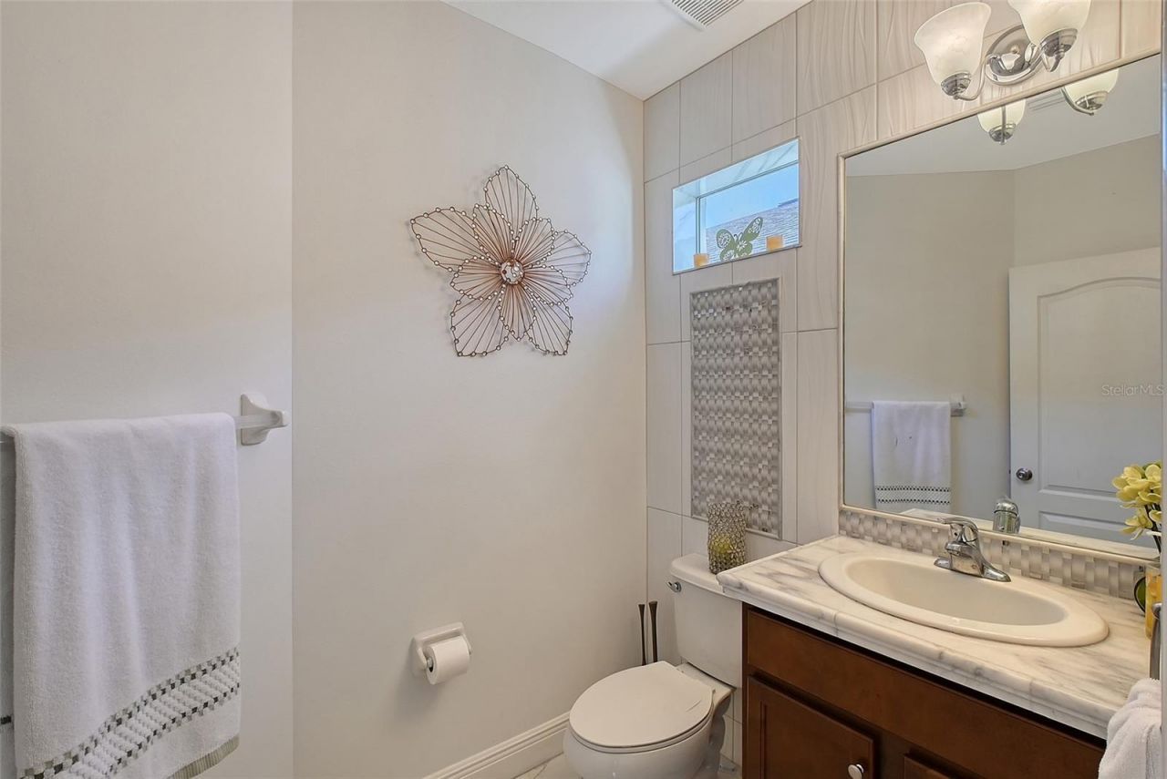 4755 Woodbrook Drive, Sarasota, FL 34243 Photo