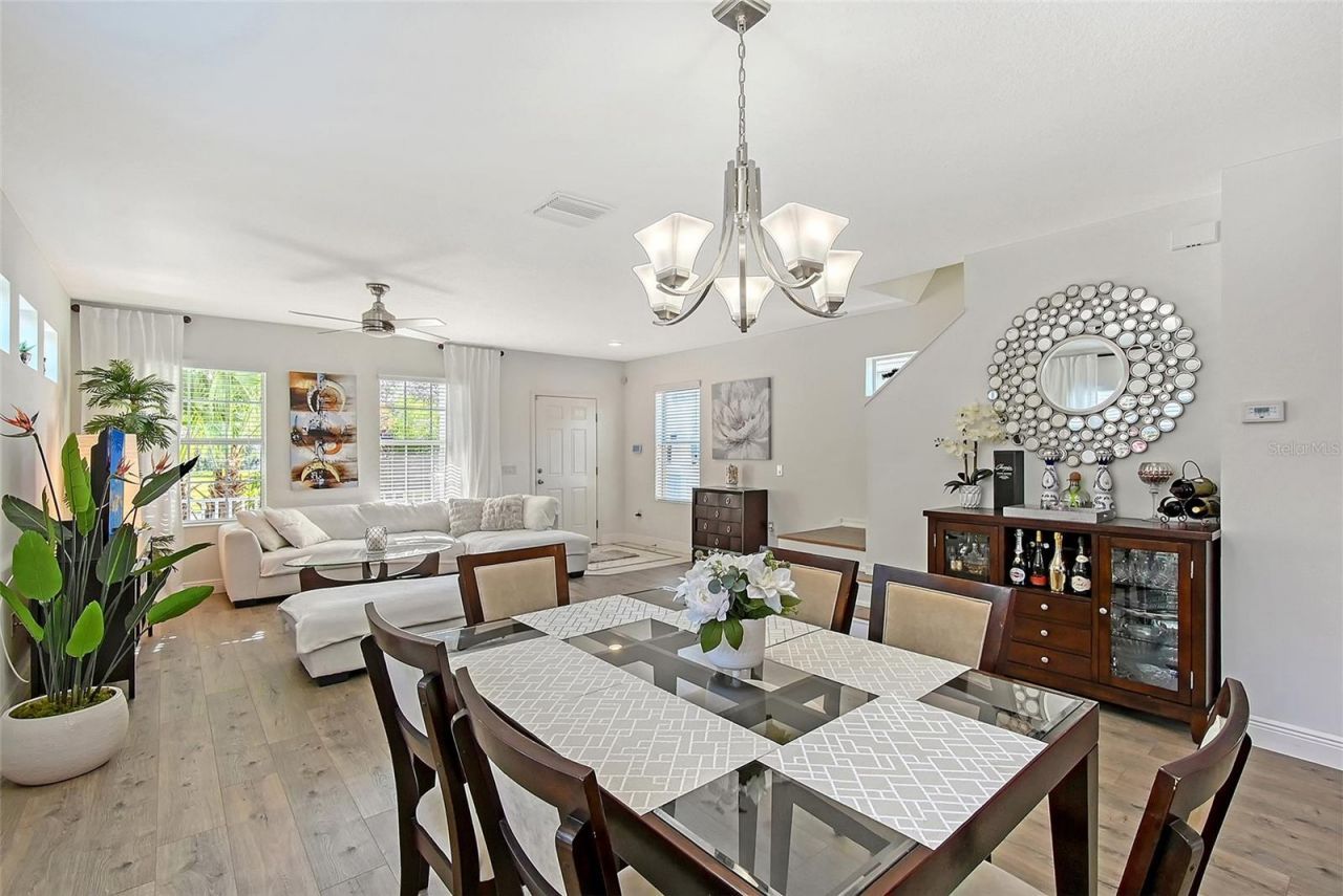 4755 Woodbrook Drive, Sarasota, FL 34243 Photo