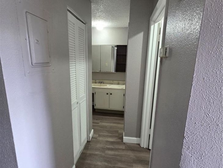 2811 SW Archer Road, Unit R142, Gainesville, FL 32608