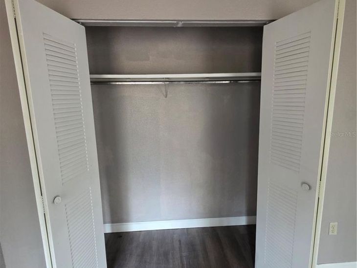 2811 SW Archer Road, Unit R142, Gainesville, FL 32608