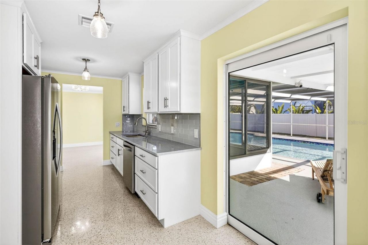 4388 50th Place S, Saint Petersburg, FL 33711 Photo