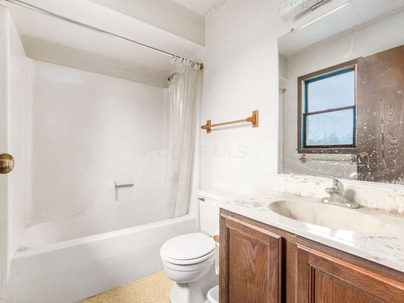 270 W Orange Road, Delaware, OH 43015 Photo 18